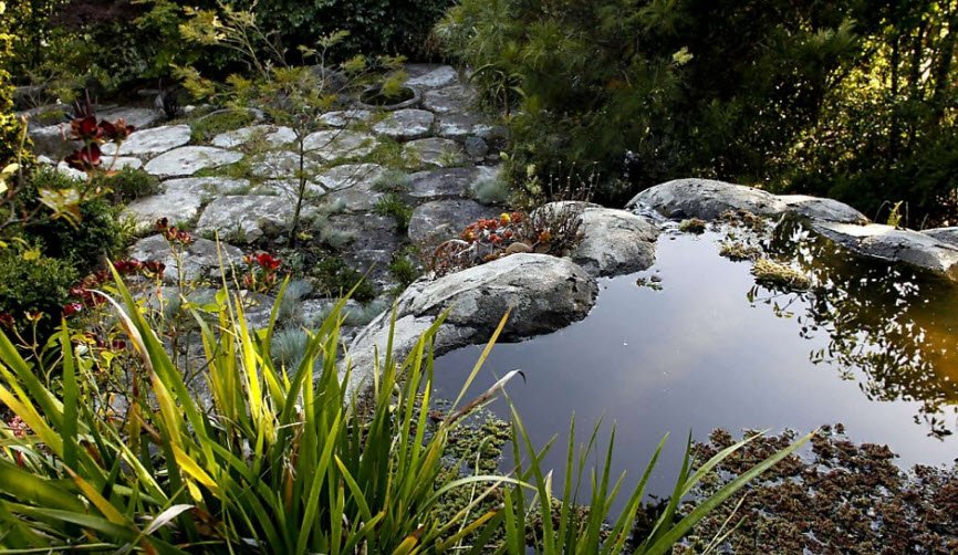 Harland Hand Memorial Garden , United States
